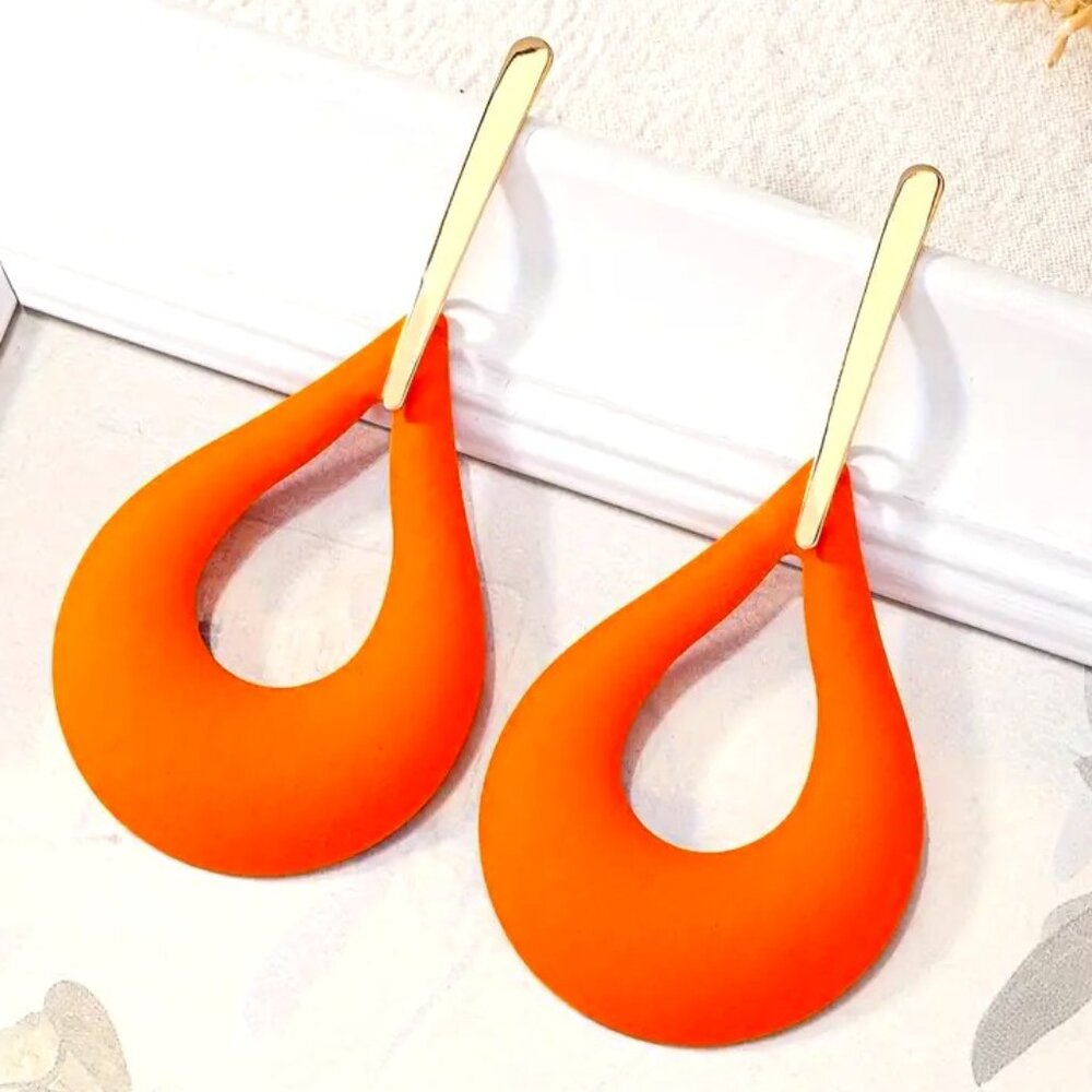 🌺 🌺 🌺ORANGE Metal Water Drop Hollow Statement Earrings